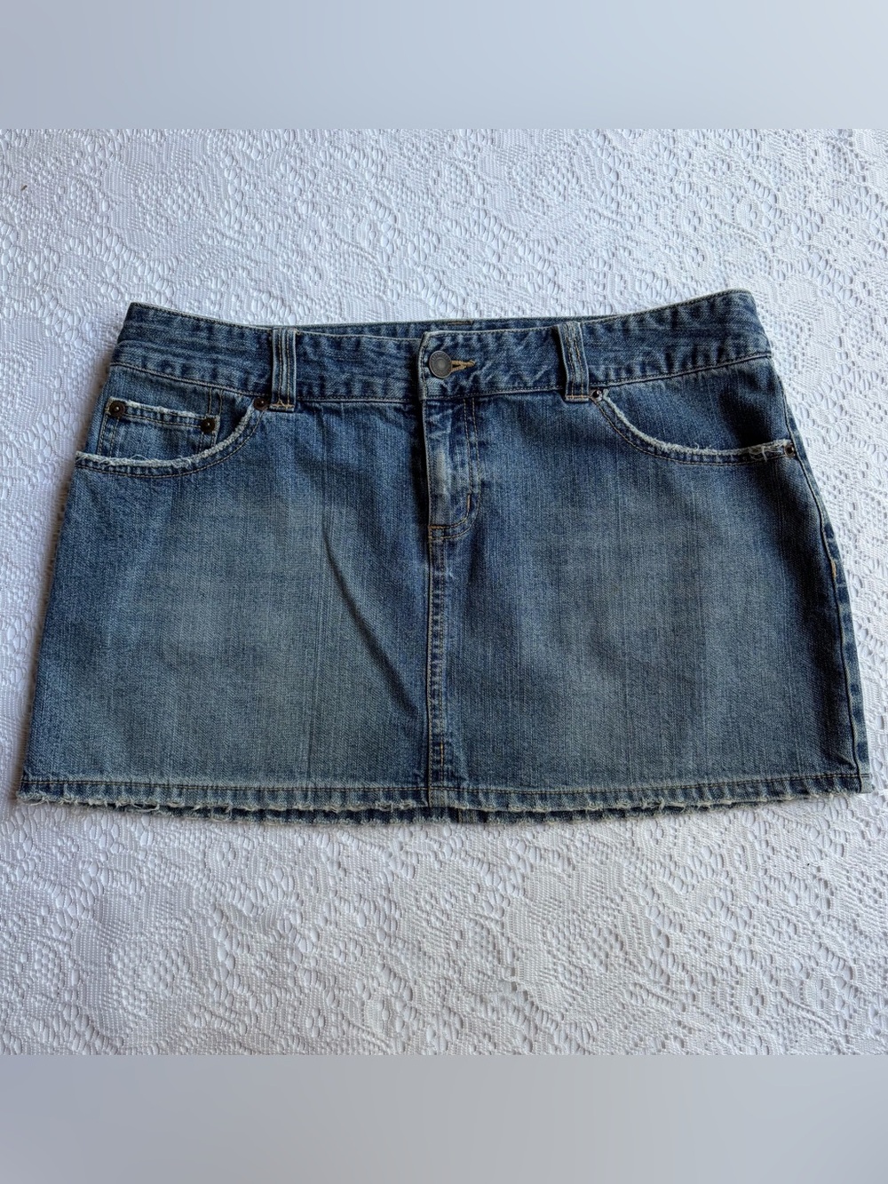 Vintage Y2K Aéropostale Low-Rise Denim Mini Skirt Size 30”